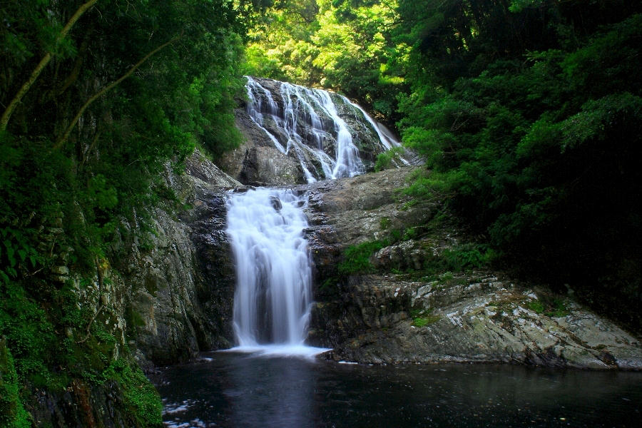 雫の滝