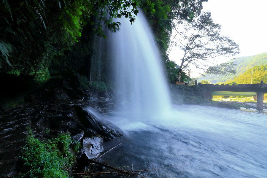 慈恩の滝（じおんのたき）　大分県玖珠町・日田市
