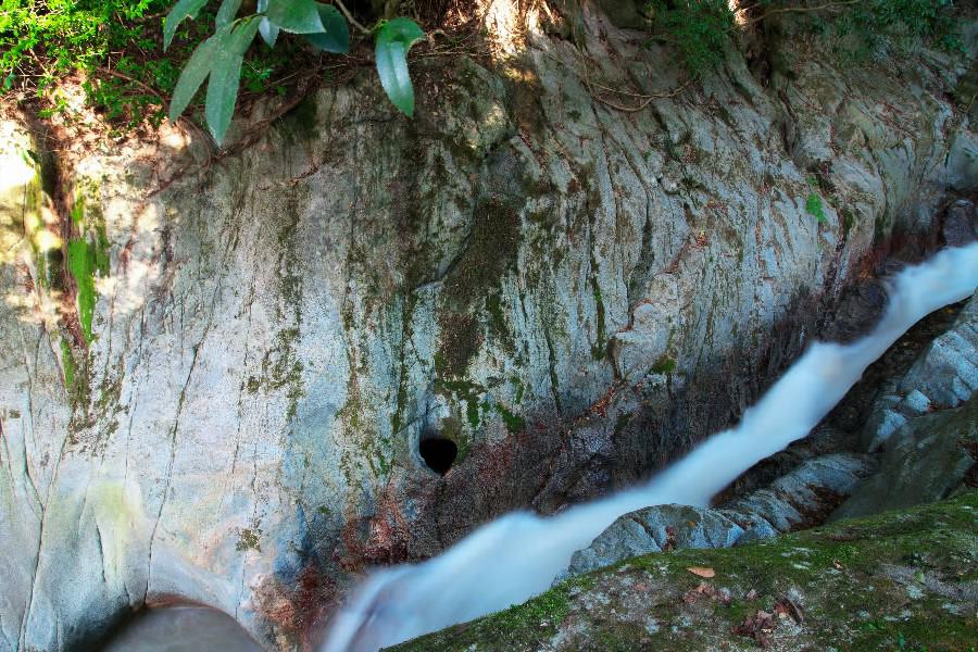 白竜の滝（はくりゅうのたき）佐賀県唐津市