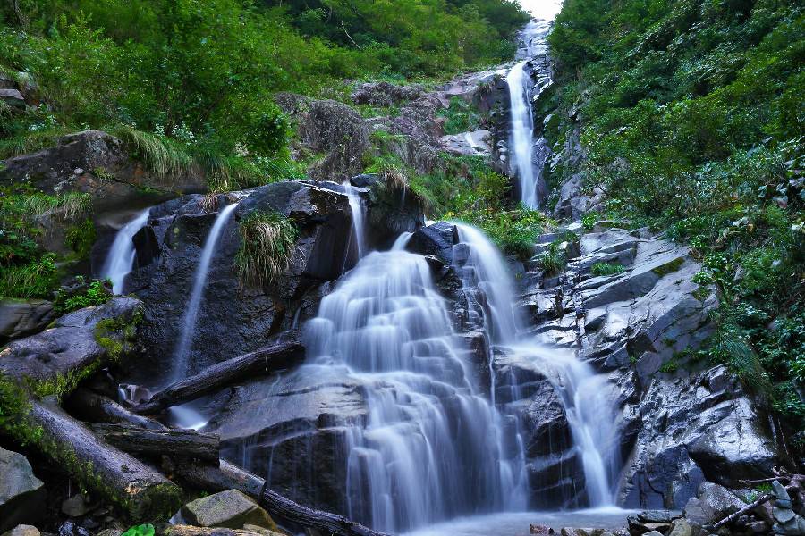 仏御前の滝（ほとけごぜんのたき）【福井県大野市】